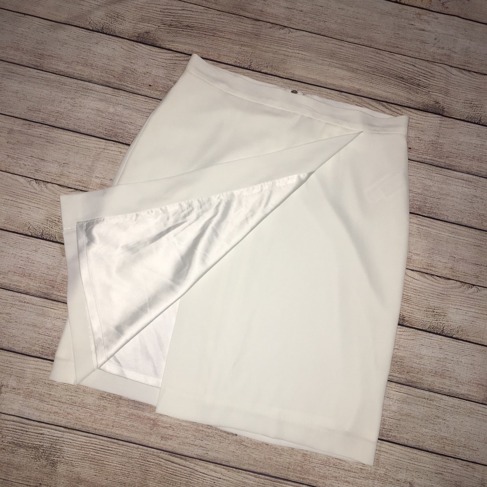Faux wrap skirt Ivory white
